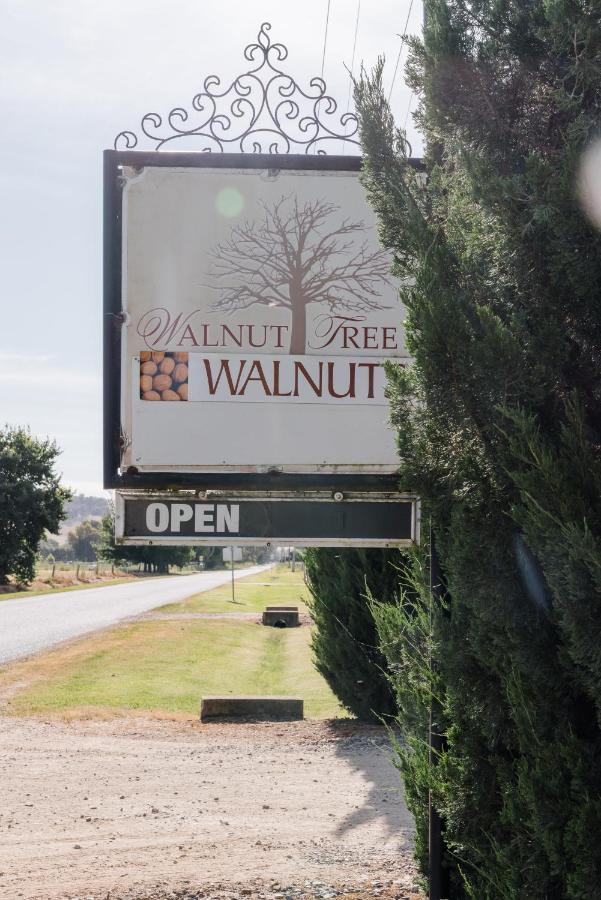 Walnut Tree Cottages Whorouly Eksteriør bilde